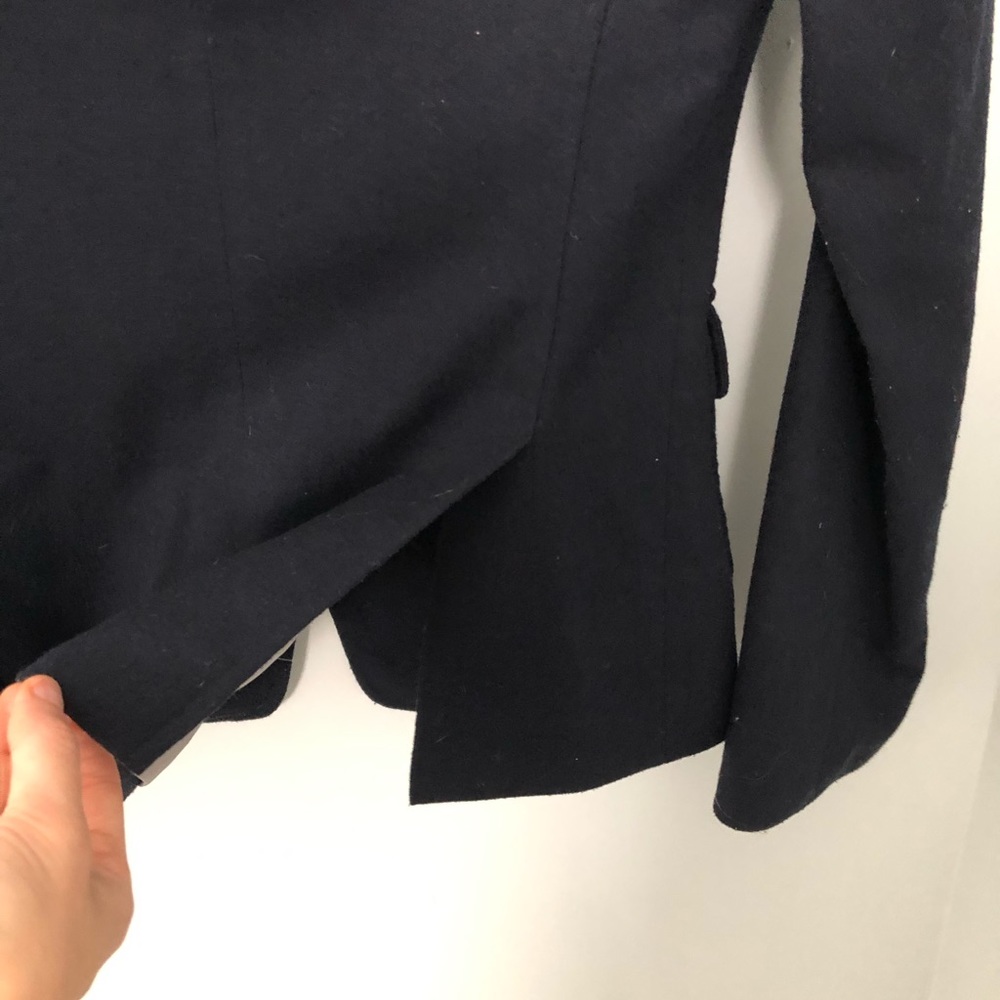 Blazer - Picture 5 of 5